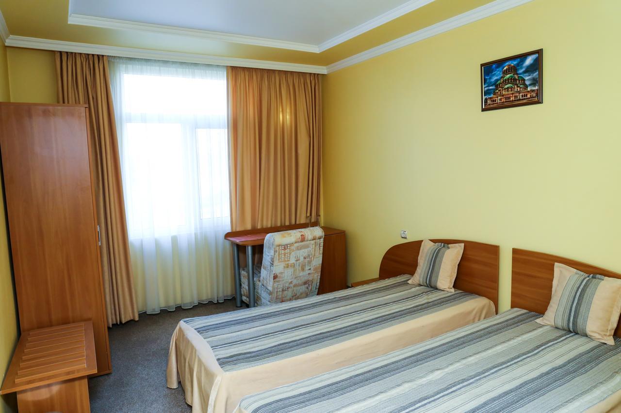 Hotel Bulgaria Kŭrdzhali Esterno foto