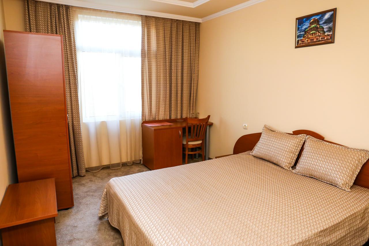 Hotel Bulgaria Kŭrdzhali Esterno foto