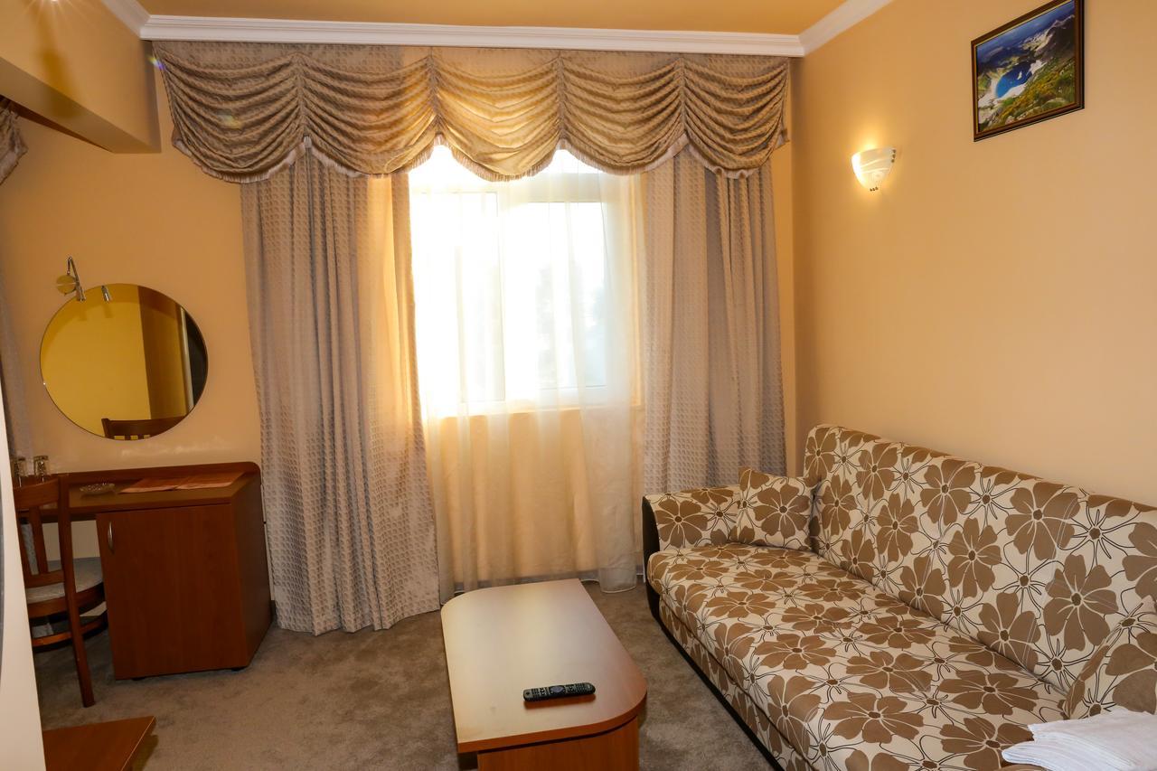 Hotel Bulgaria Kŭrdzhali Esterno foto