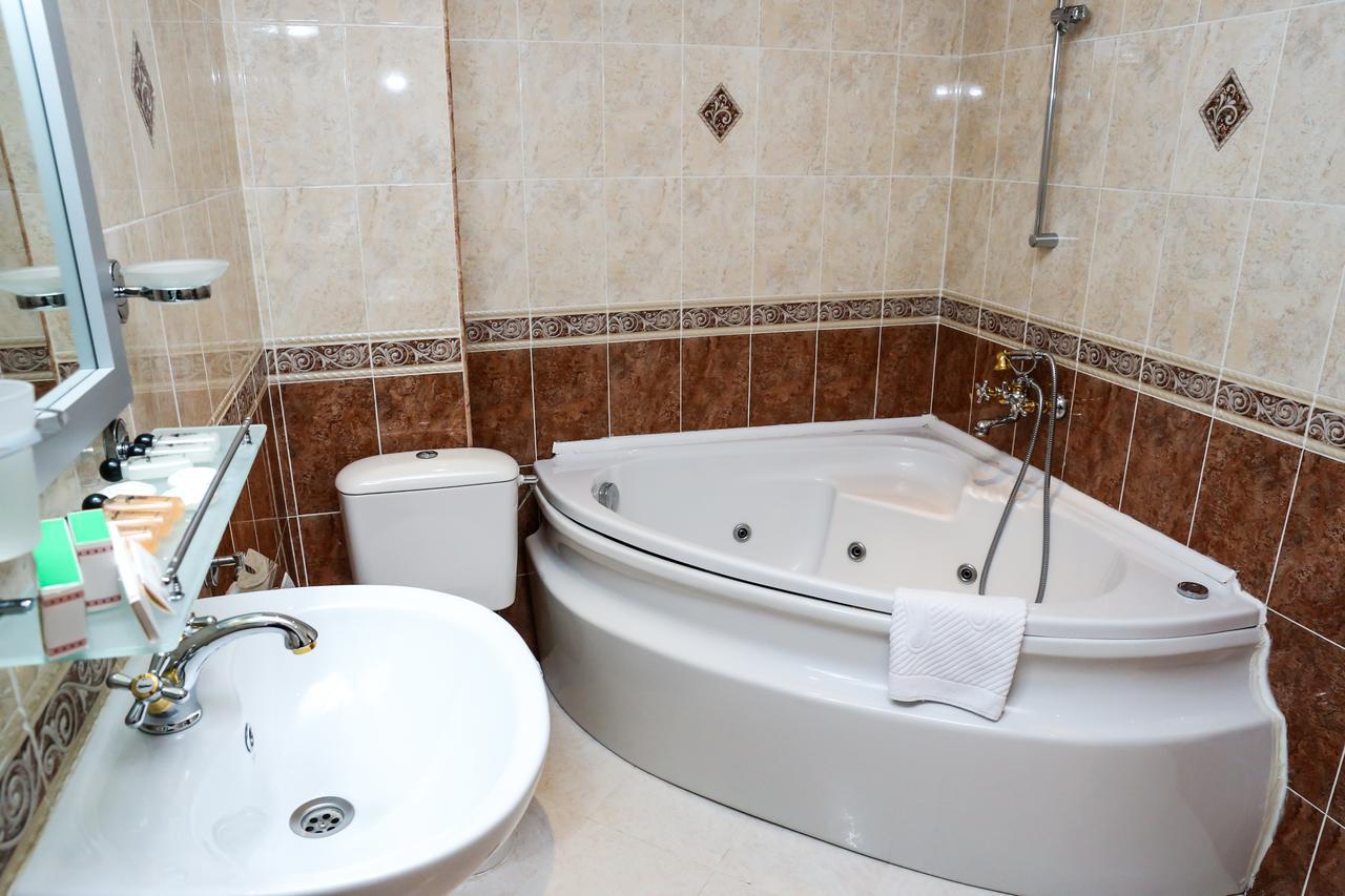 Hotel Bulgaria Kŭrdzhali Esterno foto